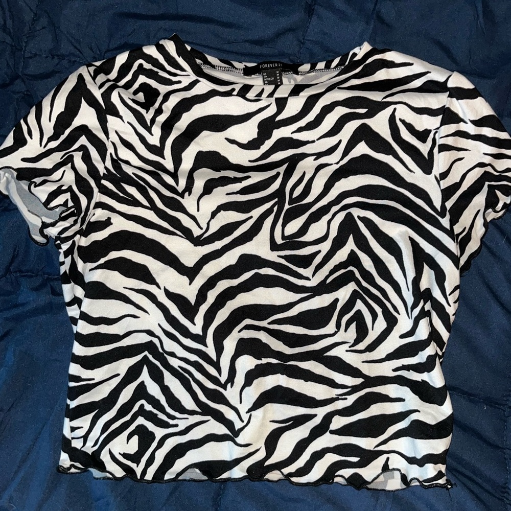 Forever 21 zebra crop top with lettuce edging